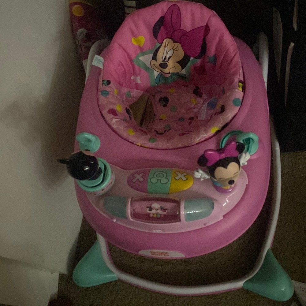 Minnie Mouse Walker